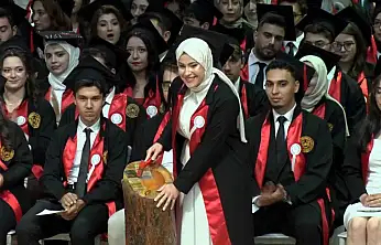 ERÜ Tıp Fakültesi 52. dönem mezunlarını verdi
