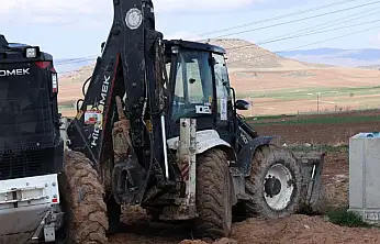 Gergeme Mahallesi'nde yol yapım çalışmaları sürüyor