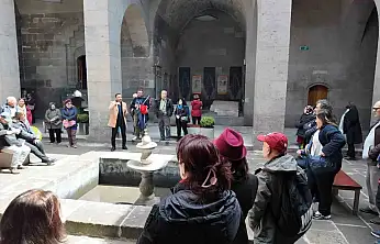 Gevher Nesibe Tıp Tarihi Müzesi'ne hayran kaldılar