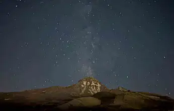 Gökyüzü tutkunları, Perseid meteor yağmurunu Erciyes'te takip etti