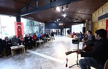 Kadın muhtarlar, seçme ve seçilme hakkını müzik ziyafeti ile kutladı