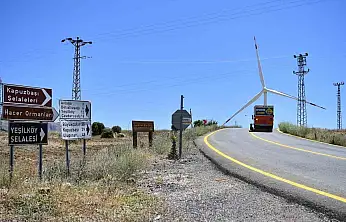 Kapuzbaşı yolunda yol çizgisi çalışması yapıldı