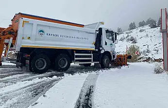 Kar yağdı, ekipler sahaya indi