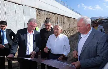 Kayseri Büyükşehir'den 1,5 milyar TL'lik fen işleri yatırımı