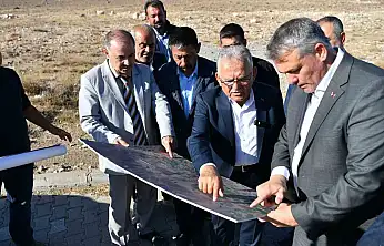 Kayseri Büyükşehir'den kırsala 108.9 milyon TL'lik kilitli parke yatırımı