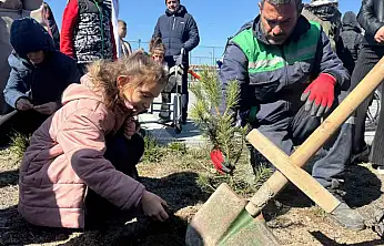 Kayseri Büyükşehir'den özel çocuklarla anlamlı ağaç dikim etkinliği