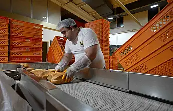 Kayseri Büyükşehir, günde 100 bini aşan ekmek üretiyor
