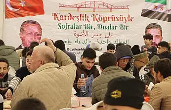 Kayseri büyükşehir, Suriye'de iftar sofrası kurdu