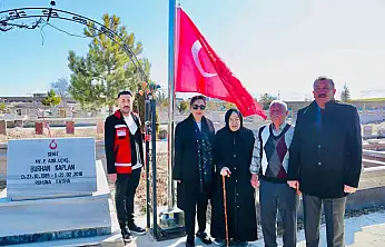 Kayseri'de bayram öncesi şehit kabirlerine anlamlı ziyaret