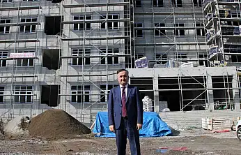 Kayseri'de ikili eğitimi sona erdirecek okulların inşaatları devam ediyor