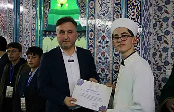 Kayseri'de imam hatip öğrencileri mesleki yarışmalarda ter döktü
