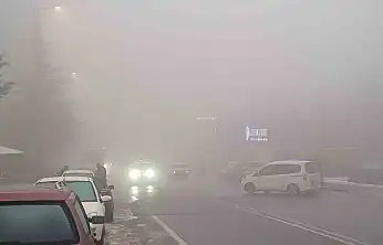 Kayseri'de sis görüş mesafesini düşürdü