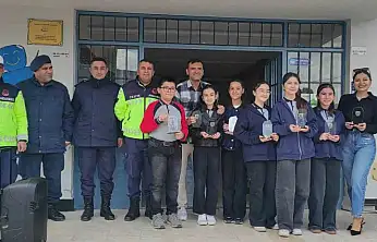 Kayseri'de Tertemiz Yarınlar'ın şampiyonu Tomarza Atatürk Ortaokulu oldu