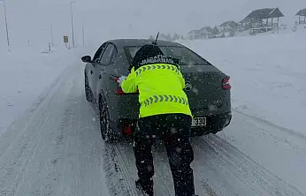 Kayseri'de ulaşıma kar engeli