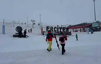 Kayseri güne beyaz örtüyle uyandı