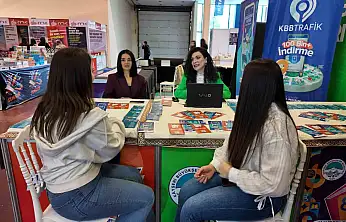 Kayseri Kitap Fuarı'nda çocukların keyfi yerinde