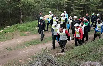 Kayseri protokolü yangınlara karşı ormanda temizlik yaptı