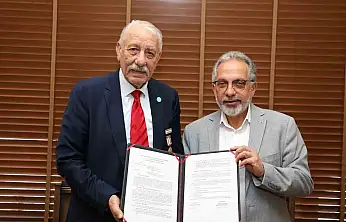 KKTC Aksakalı Öksüzoğlu'ndan Talas Belediyesine anlamlı emanet