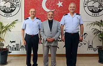 Komutanlardan Başkan Yalçın'a veda ziyareti
