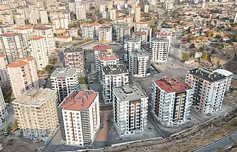 Melikgazi Belediyesi 21 aileyi daha kolay ödeme imkanı ile ev sahibi yapacak