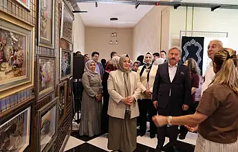 Melikgazi Belediyesi'nin kurslarındaki bir yıllık emek görücüye çıktı