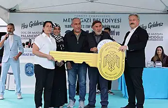 Melikgazi'de 24 aile yeni evlerine kavuştu