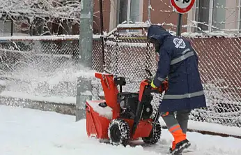 Melikgazi ekipleri 58 mahallede kar küreme çalışması yaptı
