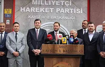 MHP'de bayramlaşma