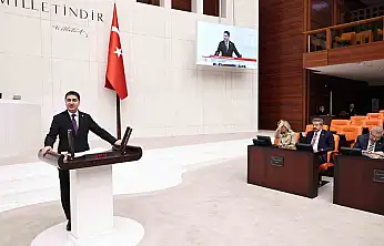 MHP'li Özdemir: 'Basın kartı bulunmayan veya kurumsal bir kimlik altında akredite edilmemiş şahısların basın faaliyeti adı altında yürüttükleri çalışmaların engellenmeli'