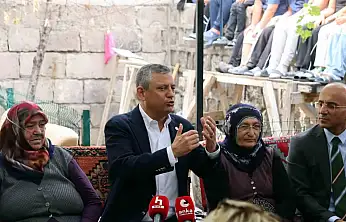 Özgür Özel'den gaf: 'Kayseri'ye CHP'li belediyede getireceğiz'