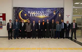Rektör Prof. Dr. Altun, öğrenciler ile iftar yaptı