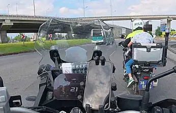 Sınava gireceği okulu karıştıran öğrenciyi motosikletli polisler yetiştirdi