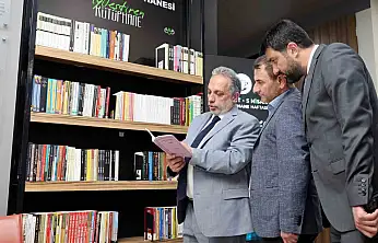 Talas Belediyesi'nden personele 'İyileştiren Kütüphane' hediyesi