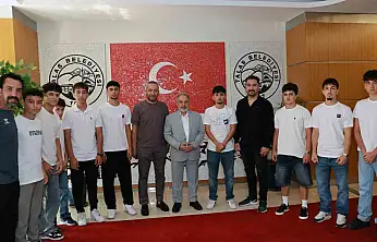 Talas Sporcu Fabrikası'ndan Kayserispor'a 9 futbolcu daha