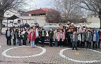 Tomarza'da öğrencilere trafik eğitimi verildi