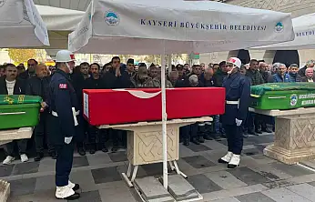 Trafik kazasında hayatını kaybeden genç üsteğmen toprağa verildi