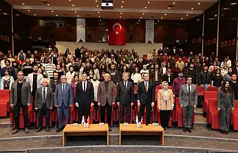 Türk Astronot Tuva Cihangir Atasever, ERÜ öğrencileri ile bir araya geldi