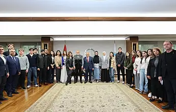 Türk Dünyası gençleri, Kültür Başkenti Kayseri'de Başkan Büyükkılıç'ı ziyaret etti