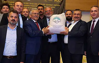 Üreticilere 1 yılda 12 milyon TL'lik tohum dağıtıldı