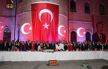 Vali Çiçek: 'Biz tehdit edilebilecek bir devlet değiliz'