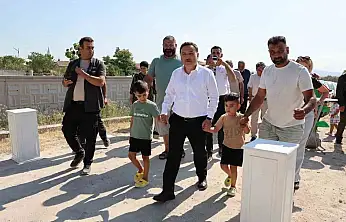 Vali Çiçek Elmalı mahallesi sakinleriyle buluştu