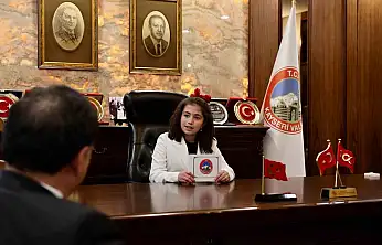 Vali Çiçek'in makamı 23 Nisan'da çocuklara emanet