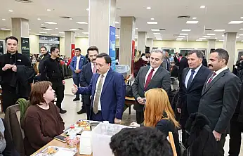 Vali Gökmen Çiçek, ERÜ öğrencileri ile iftar yaptı