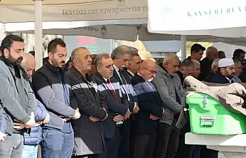 Vefat eden Öğretim Üyesi Prof. Dr. Uzmay için ERÜ'de tören düzenlendi