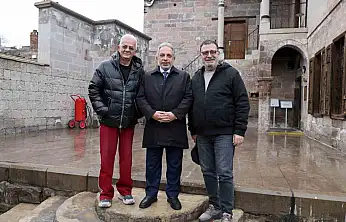 Zafer Algöz'den Sahaaflar Çarşısı'na tam not