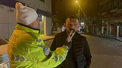 'Dur' ihtarına uymayan sürücü, 6 gün arayla ikinci kez alkollü yakalandı