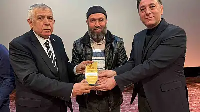 'Evereğin Velisi' filminin ödül töreni yapıldı