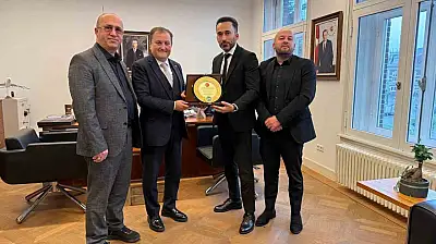 AKİB yönetiminden Amsterdam Başkonsolosu'na ziyaret