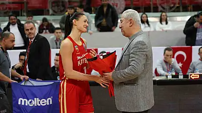 Alice Kunek ile yollar ayrıldı