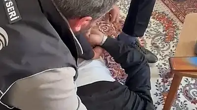 Aranan uyuşturucu taciri yakalandı